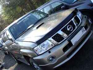 Дефлектор капота темный NISSAN PATROL/SAFARI 2004-2009, / Ниссан Патрол